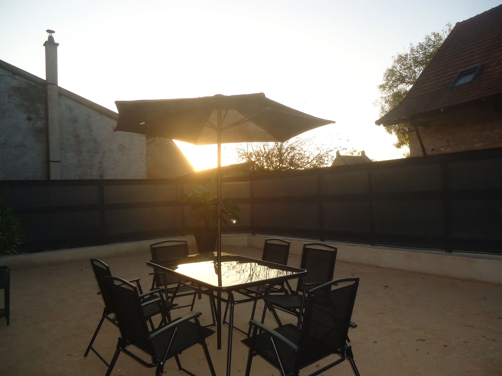 Onafhankelijke Studio Lalheue 196329