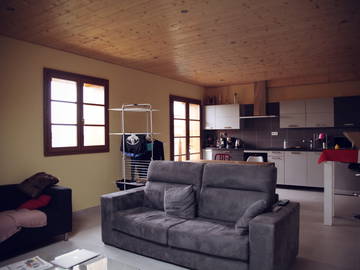 Roomlala | Nowe wspólne zakwaterowanie w Ségny