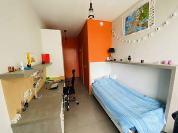 Roomlala | Nowoczesny pokój w rezydencji Ixelles