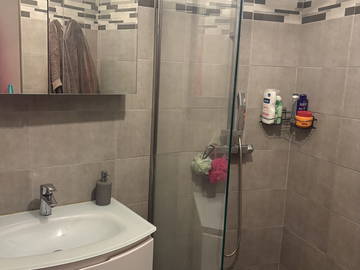 Chambre chez l'habitant à louer à Cagnes-Sur-Mer - photo 6 : salle de bain-6