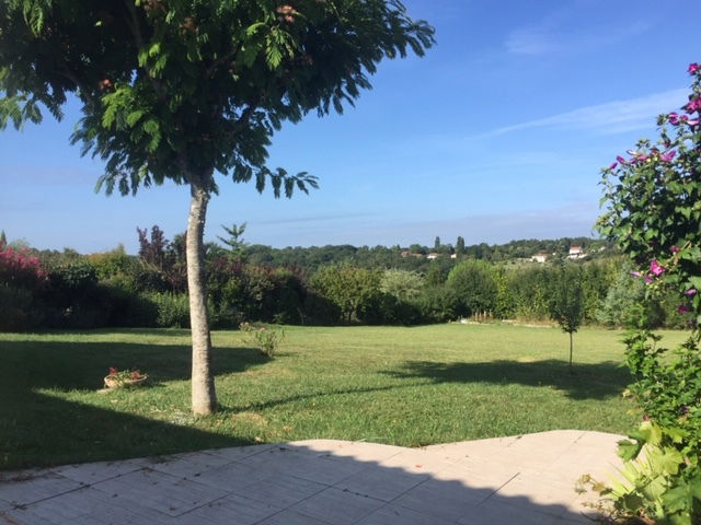 Oberoende Studio Champcevinel 252120