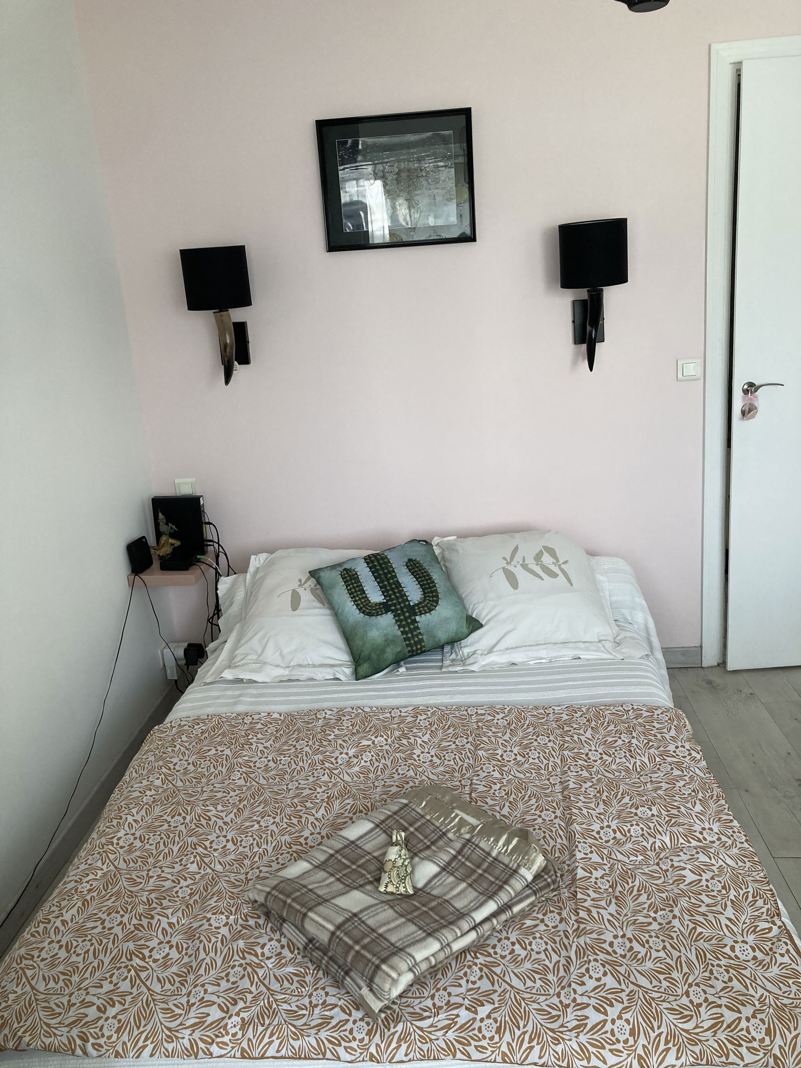 Hjemmeophold Nîmes 374984