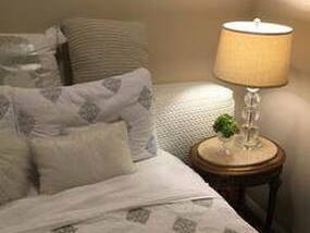 Oasis-convenient Location To Strips, Groceries, Restaurants,