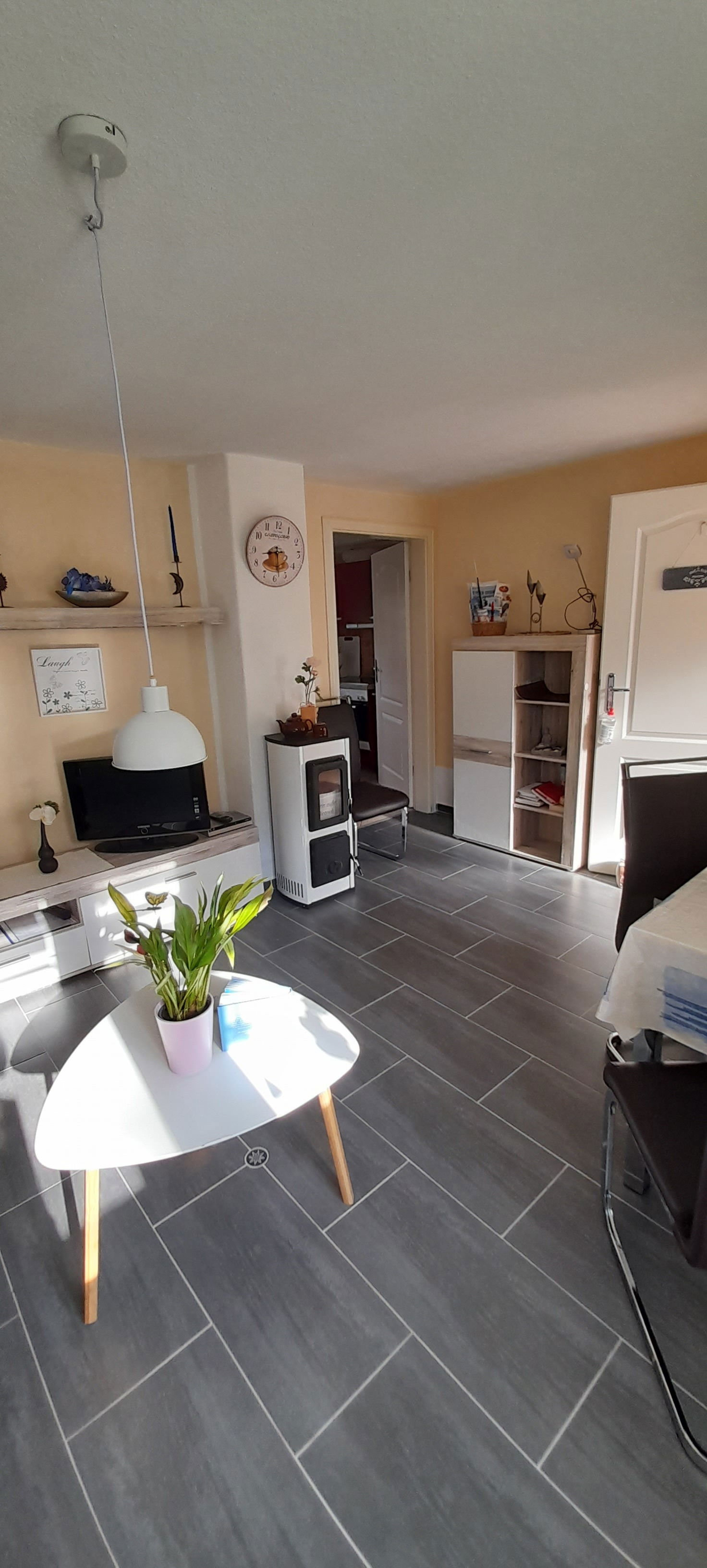 Estudio Independiente Garding, Kirchspiel 255153