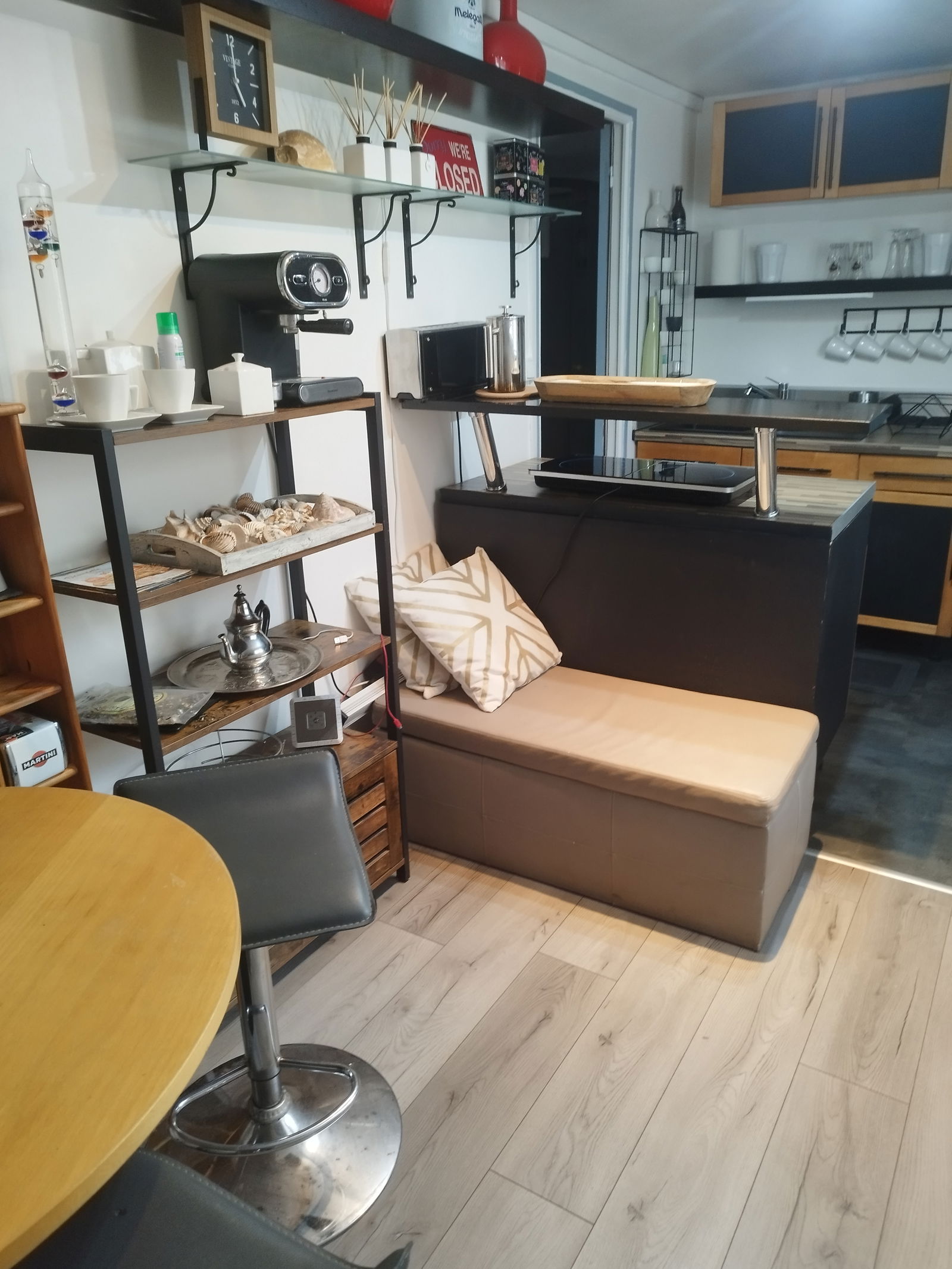 Oberoende Studio Corbeil-Essonnes 58080