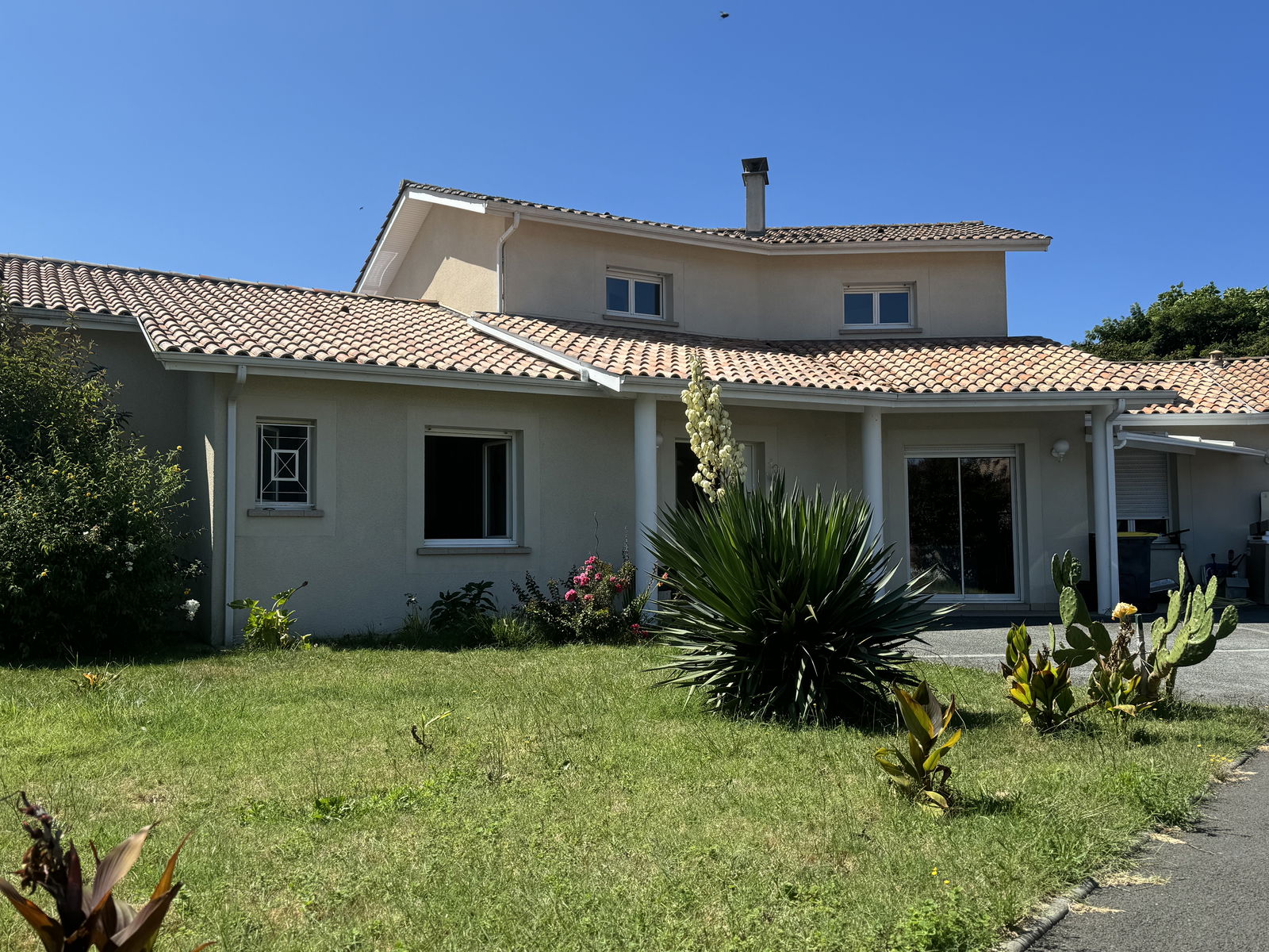 Habitaciones De Huéspedes Mios 420950