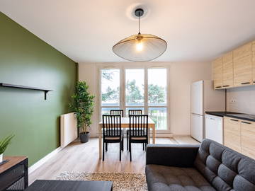 Roomlala | Odnowione wspólne zakwaterowanie - All Inclusive - RER A PONTOISE