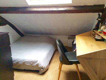 Roomlala | Oferece acomodações compartilhadas - Paris Belleville 