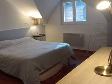 Roomlala | Offers a double bedroom