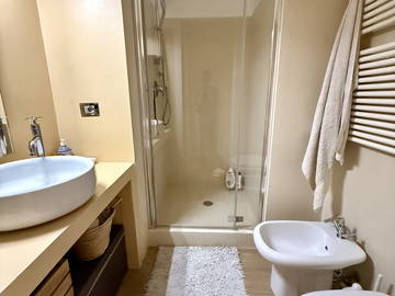 Chambre chez l'habitant à louer à Milano - photo 5 : salle de bain-5