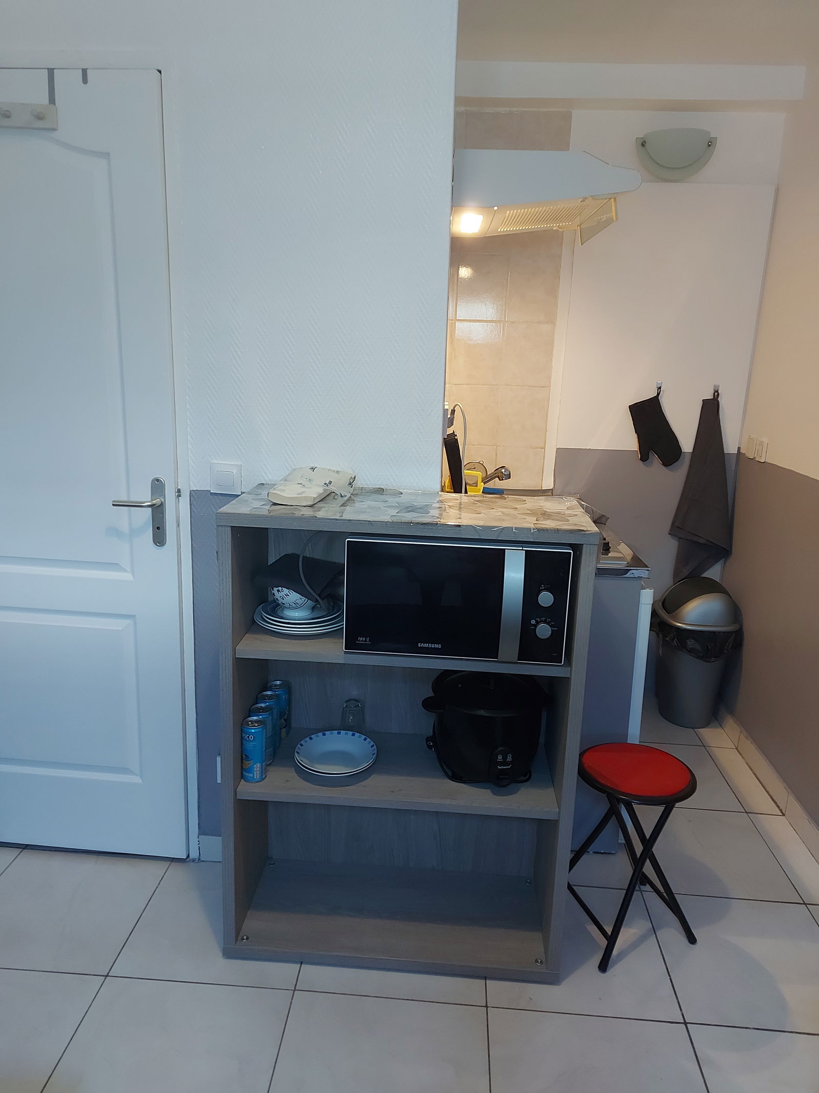 Colocatie Stains 252570