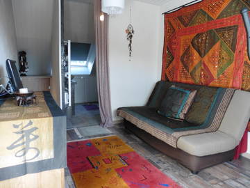 Roomlala | Onafhankelijke slaapkamer met badkamer