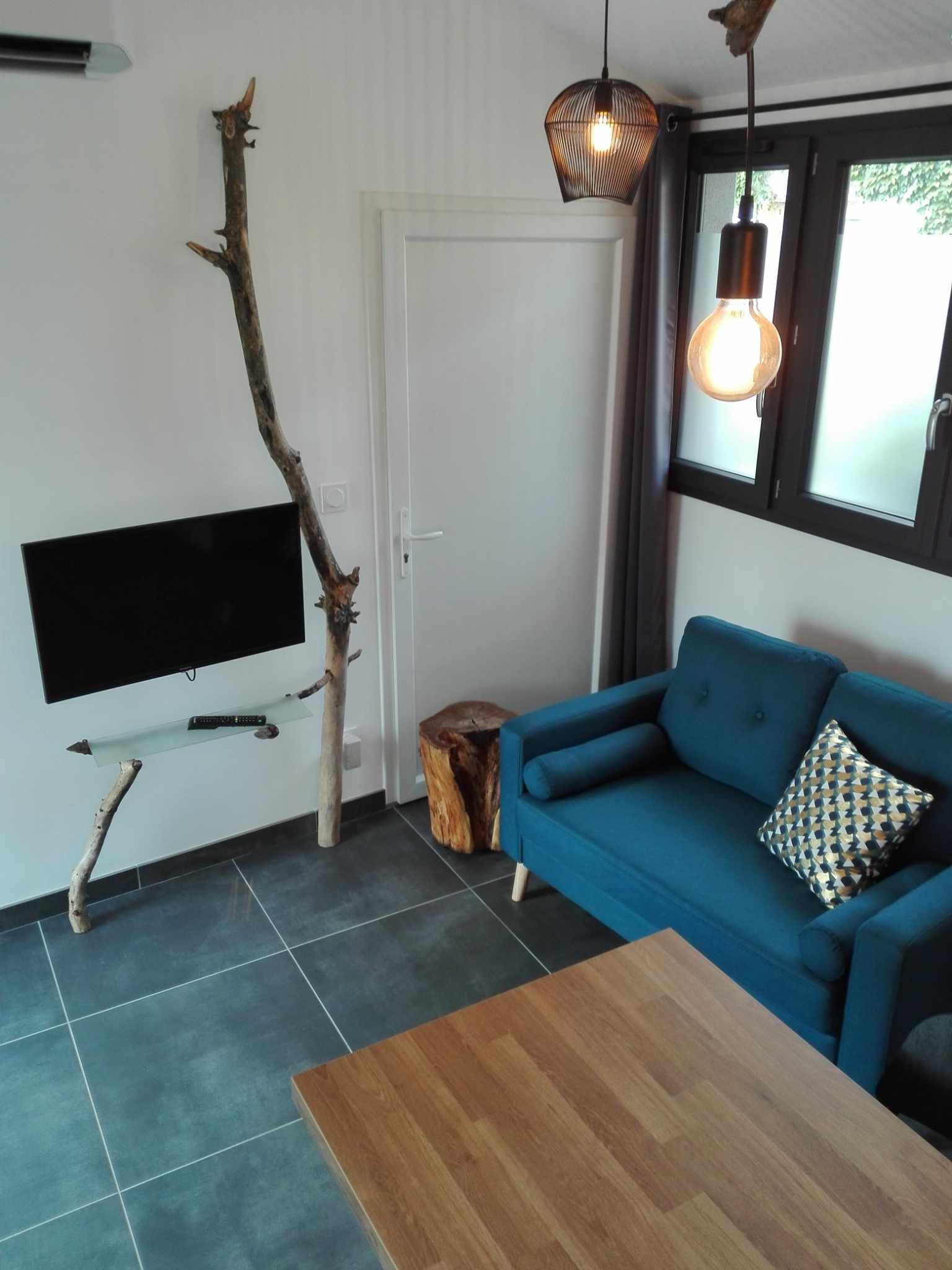 Onofhängeg Studio Commelle-Vernay 488618