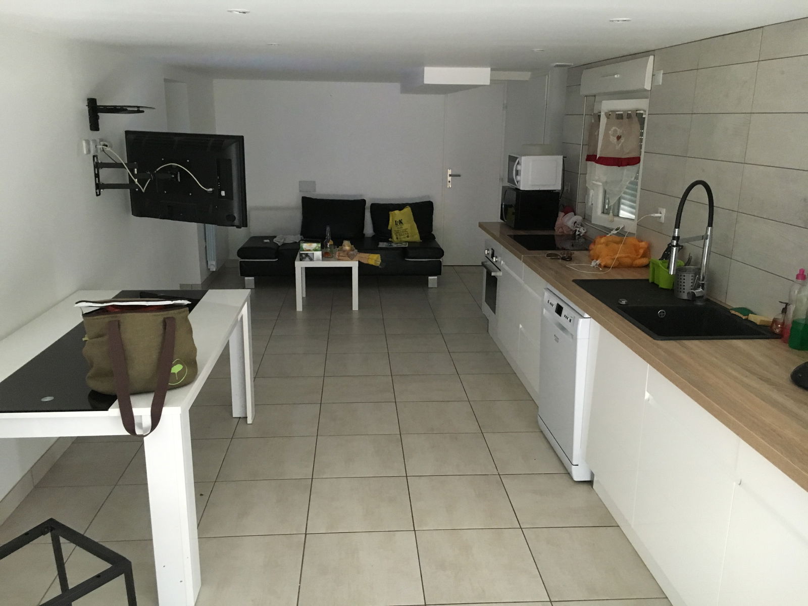 Colocatie Genas 145991