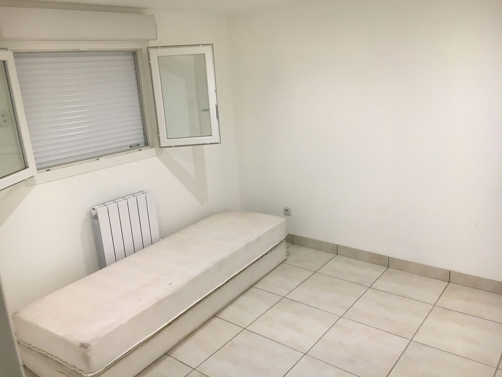 Colocatie Genas 145991