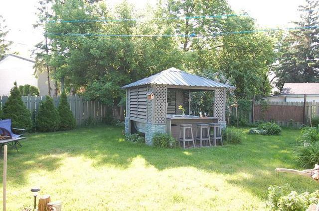 Colocatie Laval 3808