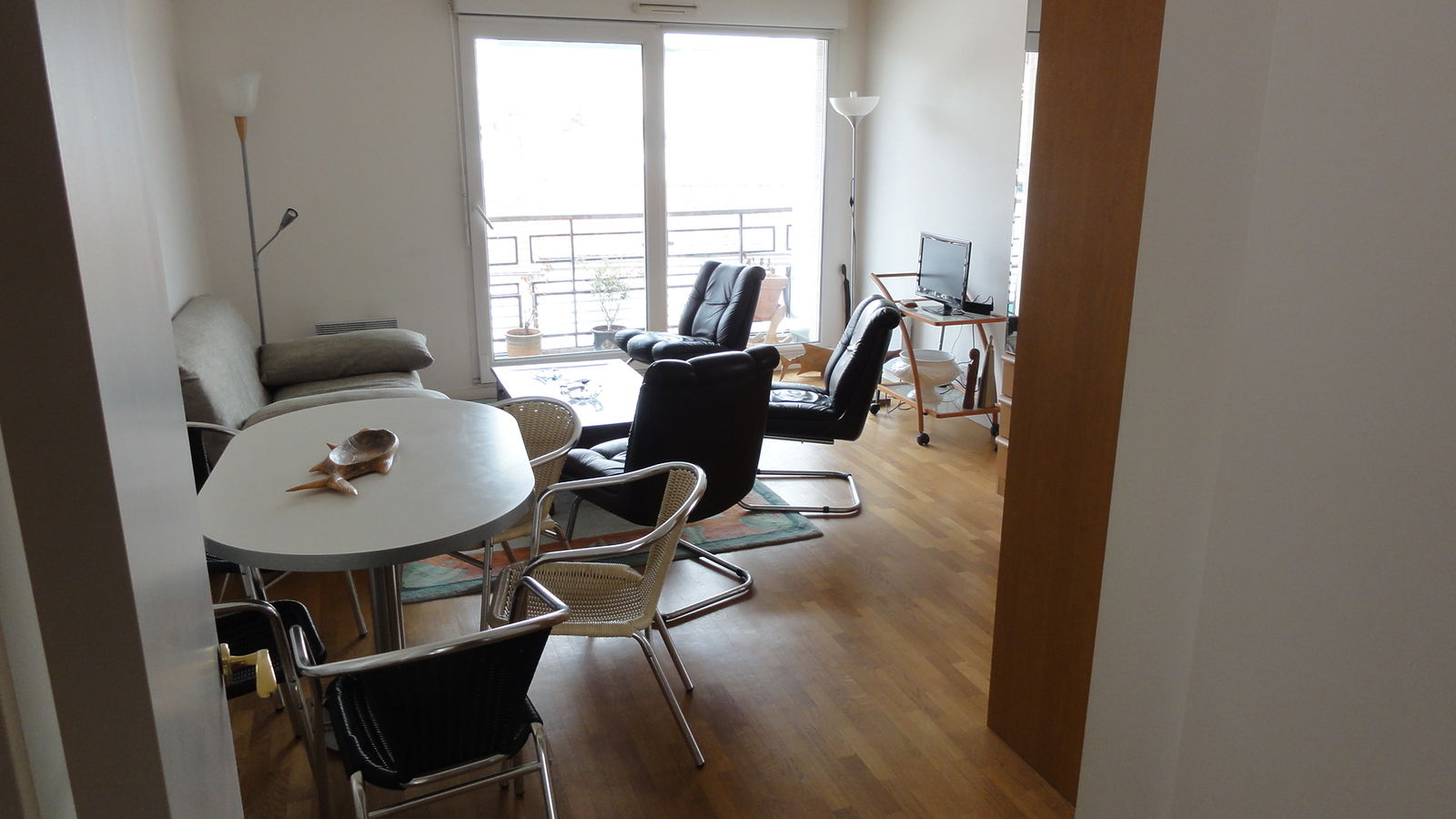 Colocatie Suresnes 64331