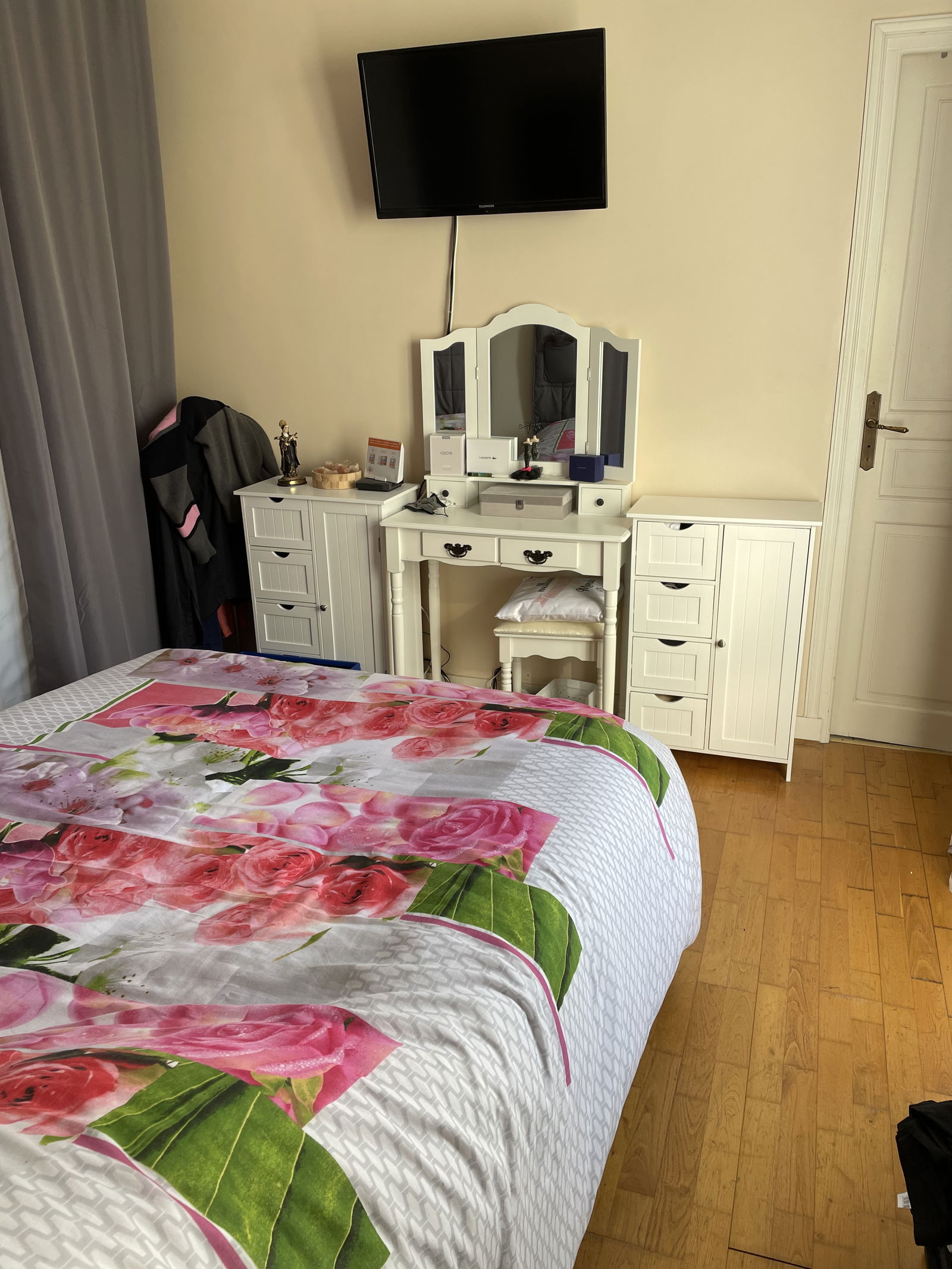 Colocatie Neauphle-le-Château 254236