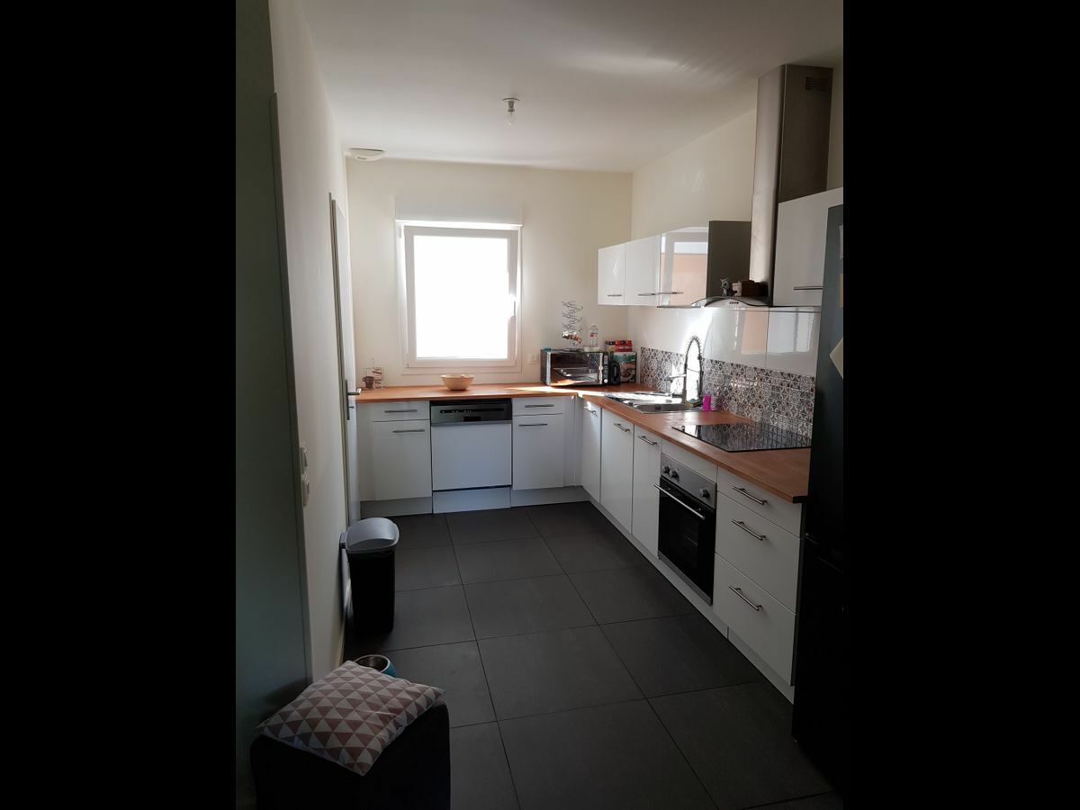 Colocatie Carbon-Blanc 245349