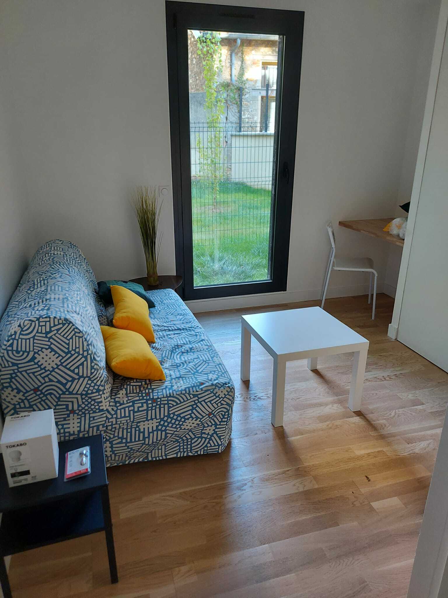 Independent Studio Orsay 253075