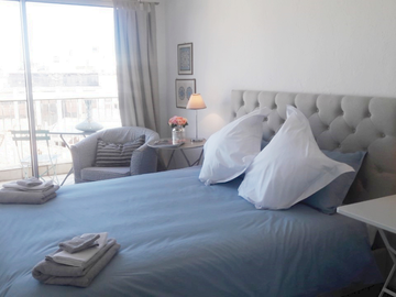 Roomlala | Oszałamiający widok na morze, 5 minut spacerem do stacji Antibes, piękny ogród