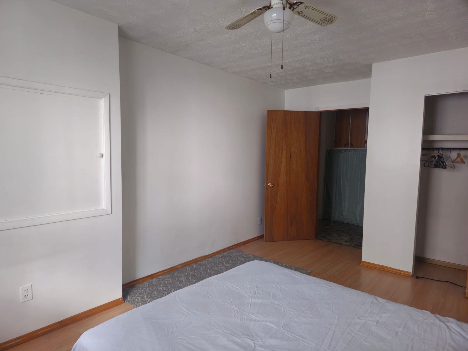 Entire Home Sherbrooke 676662