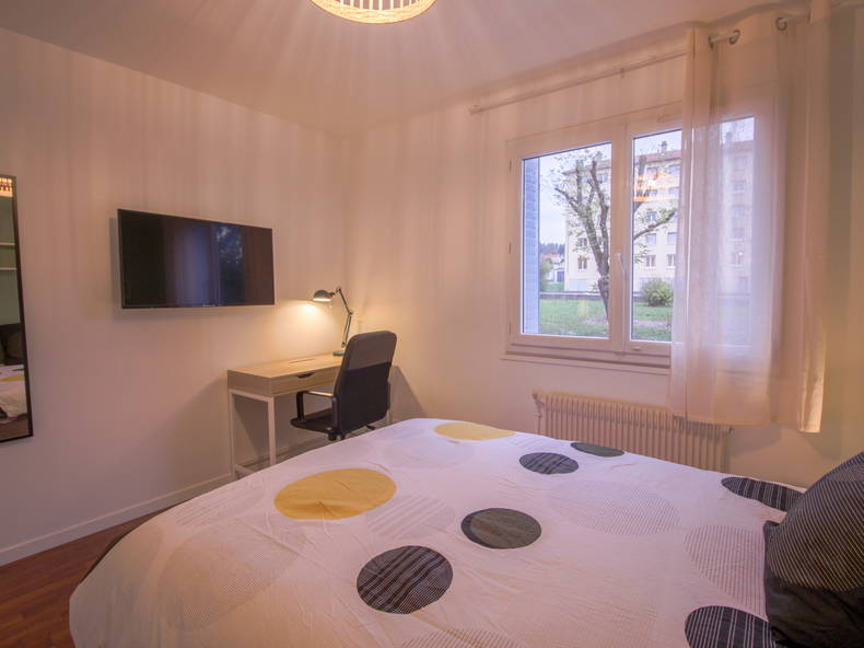 Colocation Oullins 258330-4