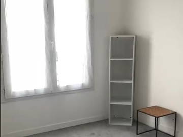 Room For Rent Antony 329817