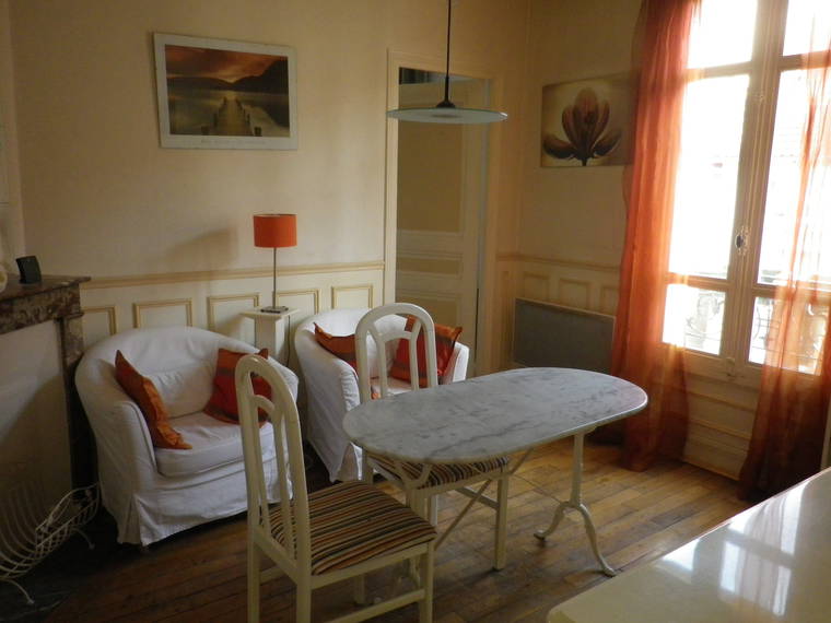 Homestay Chaville 104184