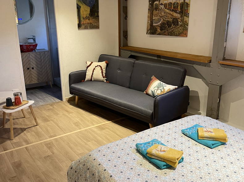 Homestay Arles 258386-3