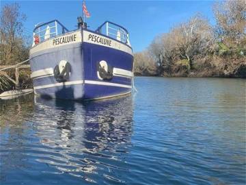 Roomlala | Péniche Le Pescalune - Chambre D'hôtes (Chambre Triple)