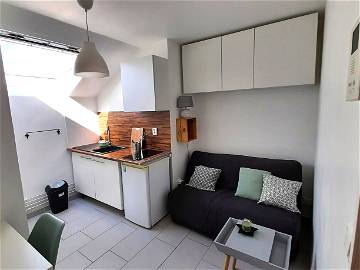 Roomlala | Perle Rare : Studio Lumineux Et Confortable En Centre-ville