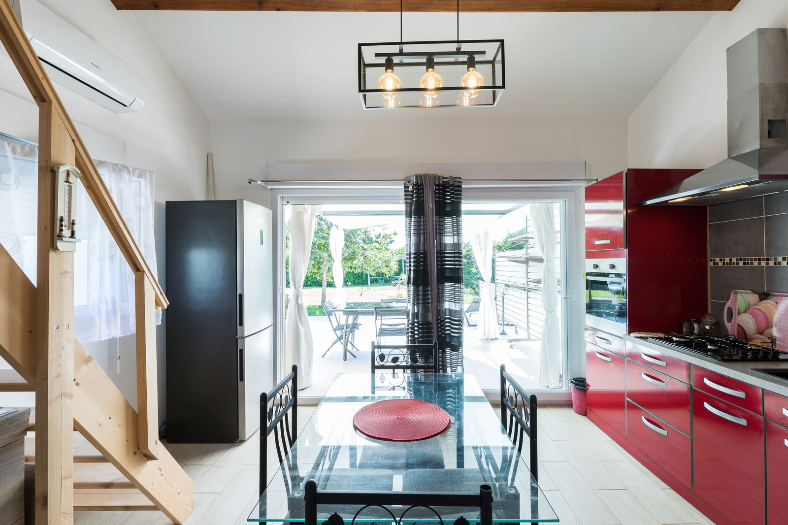 Oberoende Studio Seyresse 209995