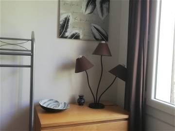 Roomlala | Petite Chambre 3 Km Du Centre Ville