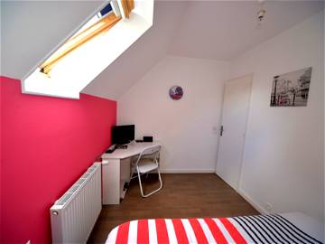 Room For Rent Saint-Paul-Du-Vernay 242659-1