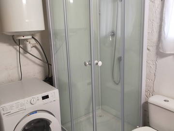 Chambre chez l'habitant à louer à Villeurbanne - photo 4 : salle de bain-4
