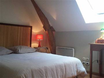 Roomlala | Petite Chambre Sous Les Toits à 10mn Du Mans