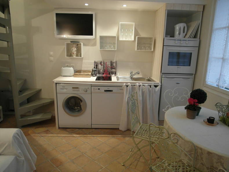 Entire Home Paris 219236-5