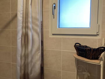 Logement entier à louer à Larringes - photo 16 : salle de bain-16