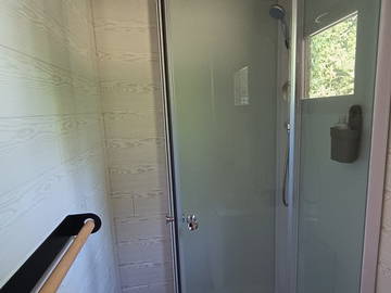 Chambre chez l'habitant à louer à Lodève - photo 2 : salle de bain-2