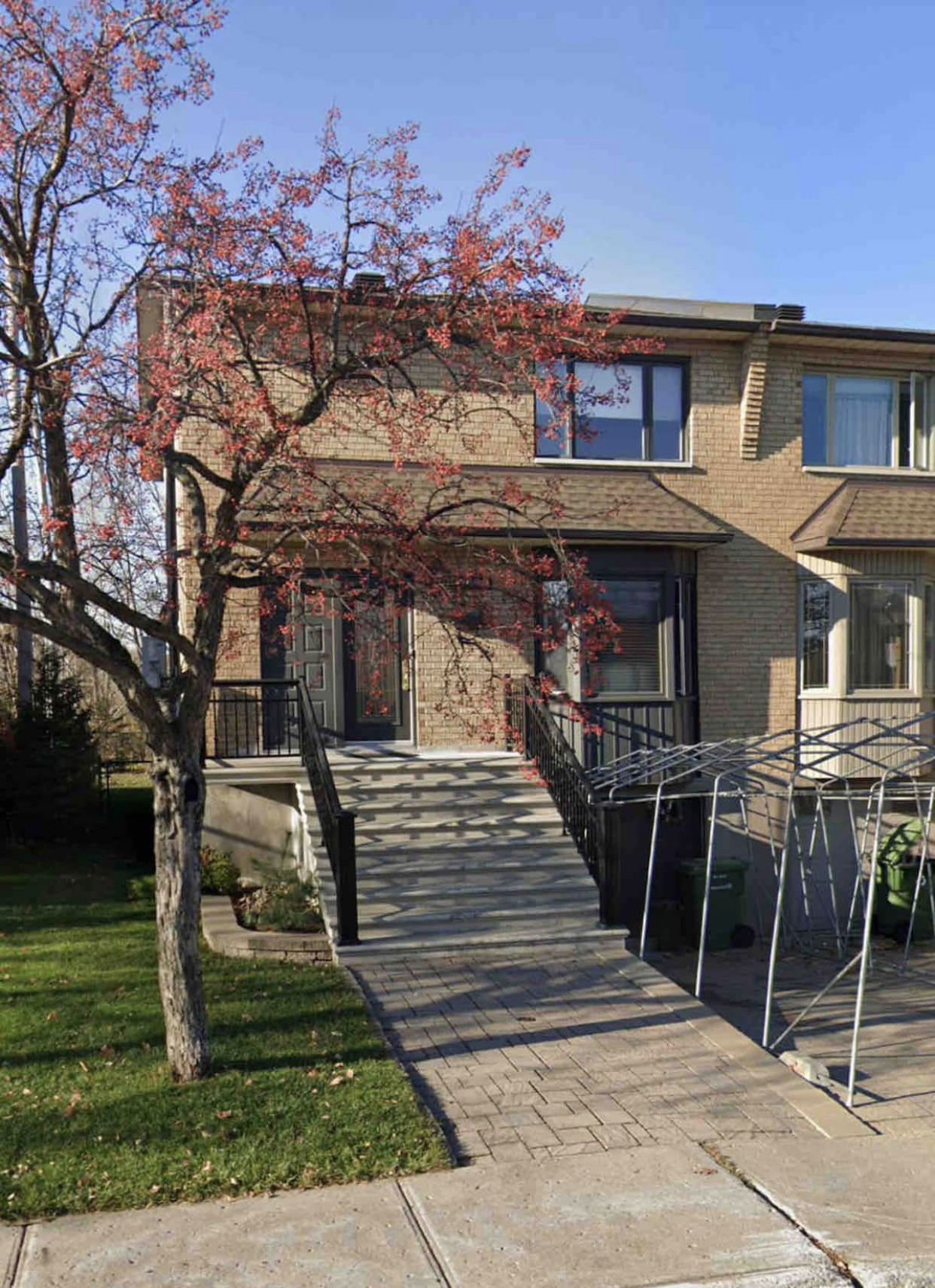 Famiglia Montréal 264068