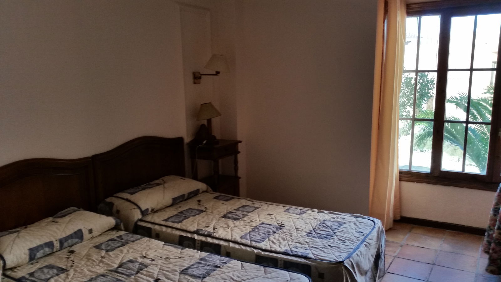 Niezależne Studio Cadix 104046