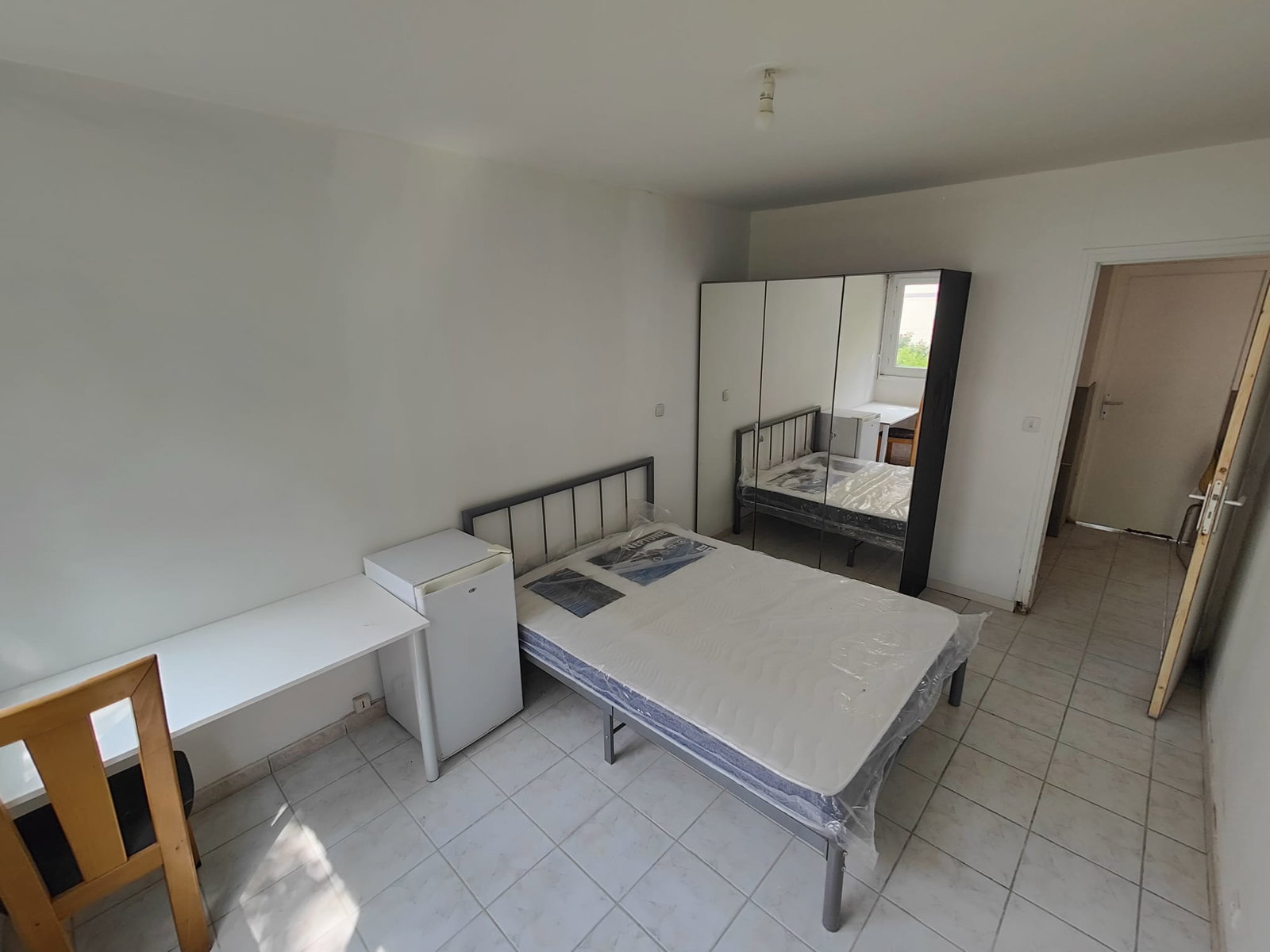 Kolokacja Pontoise 547825