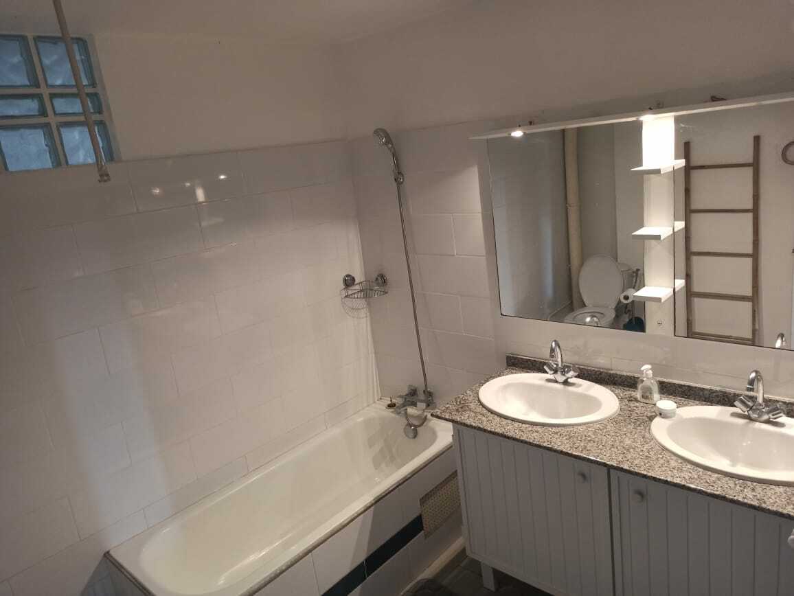 Colocación Pointe-à-Pitre 241034