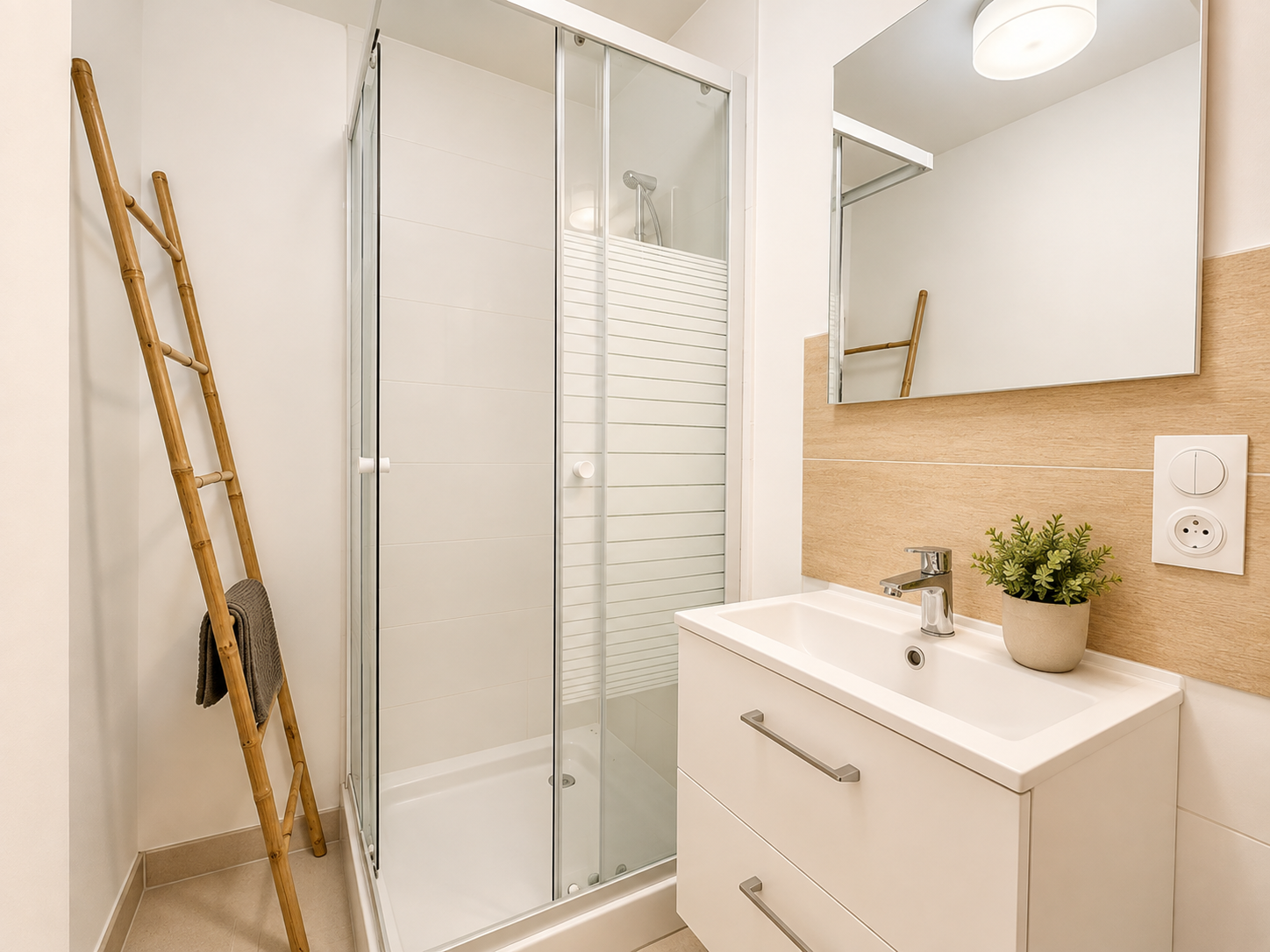 Habitación En Casa Del Anfitrión Nîmes 673451