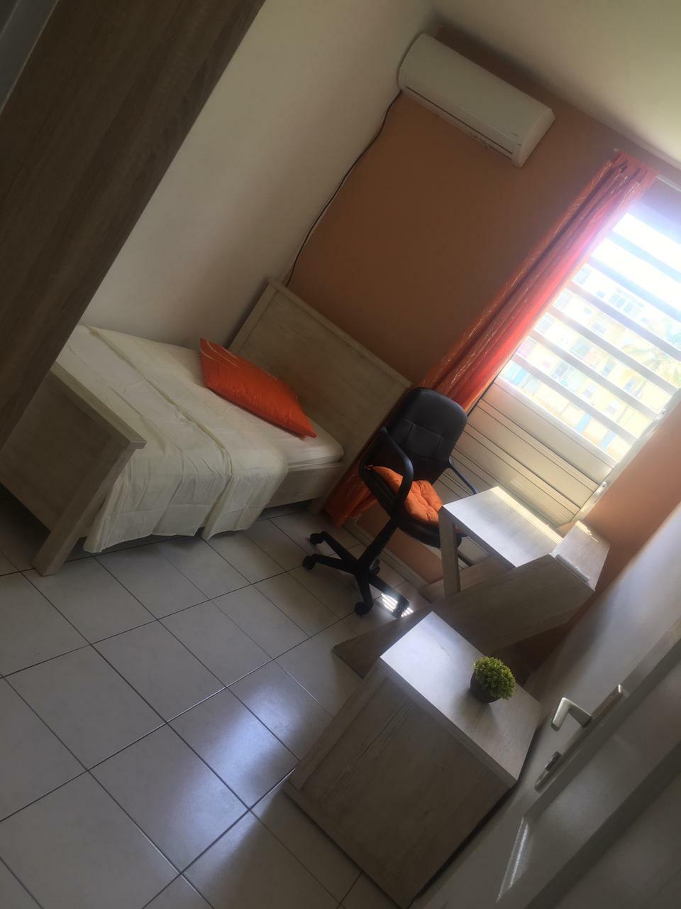 Piso Compartido Les Abymes 668486