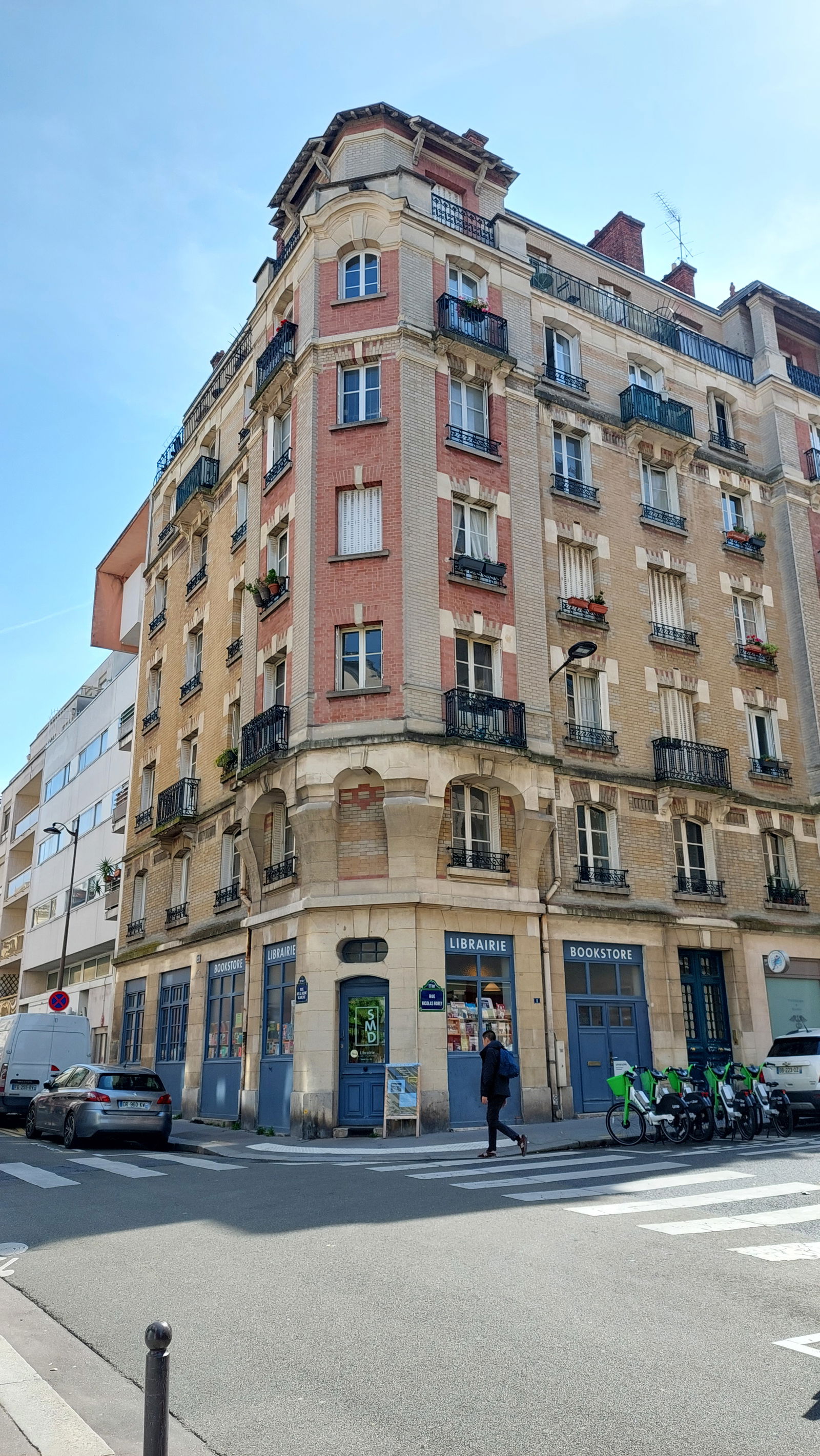 Colocación Paris 389344