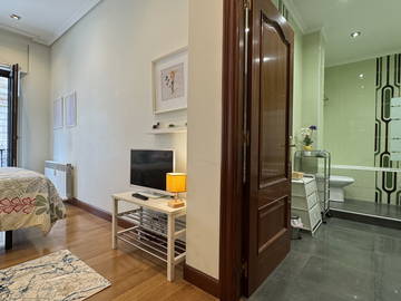 Chambre Chez L'habitant 48008 199634-10