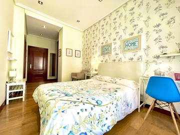 Roomlala | Pl. 3.700 (W.c) (taglio Inglese)