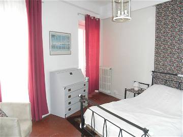 Roomlala | Place Garibaldi - Bel Appartement 2 Chambres